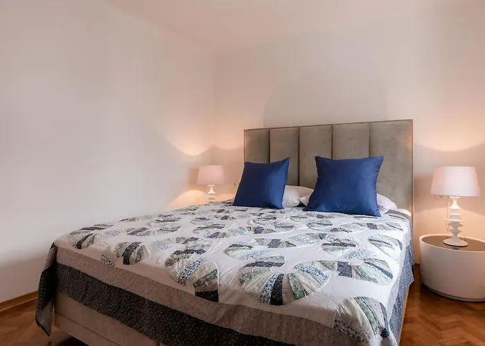 Nyaraló Vila Sejalec *